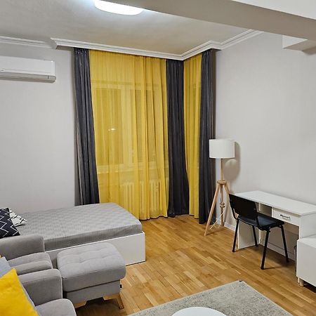 Spacious Aristocratic Apt. With A Colourful View 소피아 외부 사진