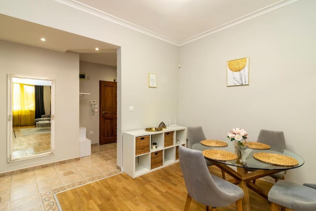 Spacious Aristocratic Apt. With A Colourful View 소피아 외부 사진